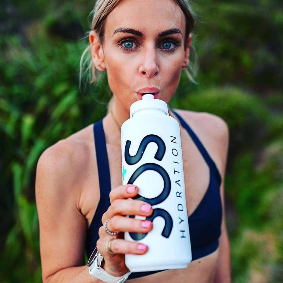 SOS helps you rehydrate 3x faster than water alone.